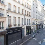 Havre Moderne Pres Du Centre Pompidou - Le Marais