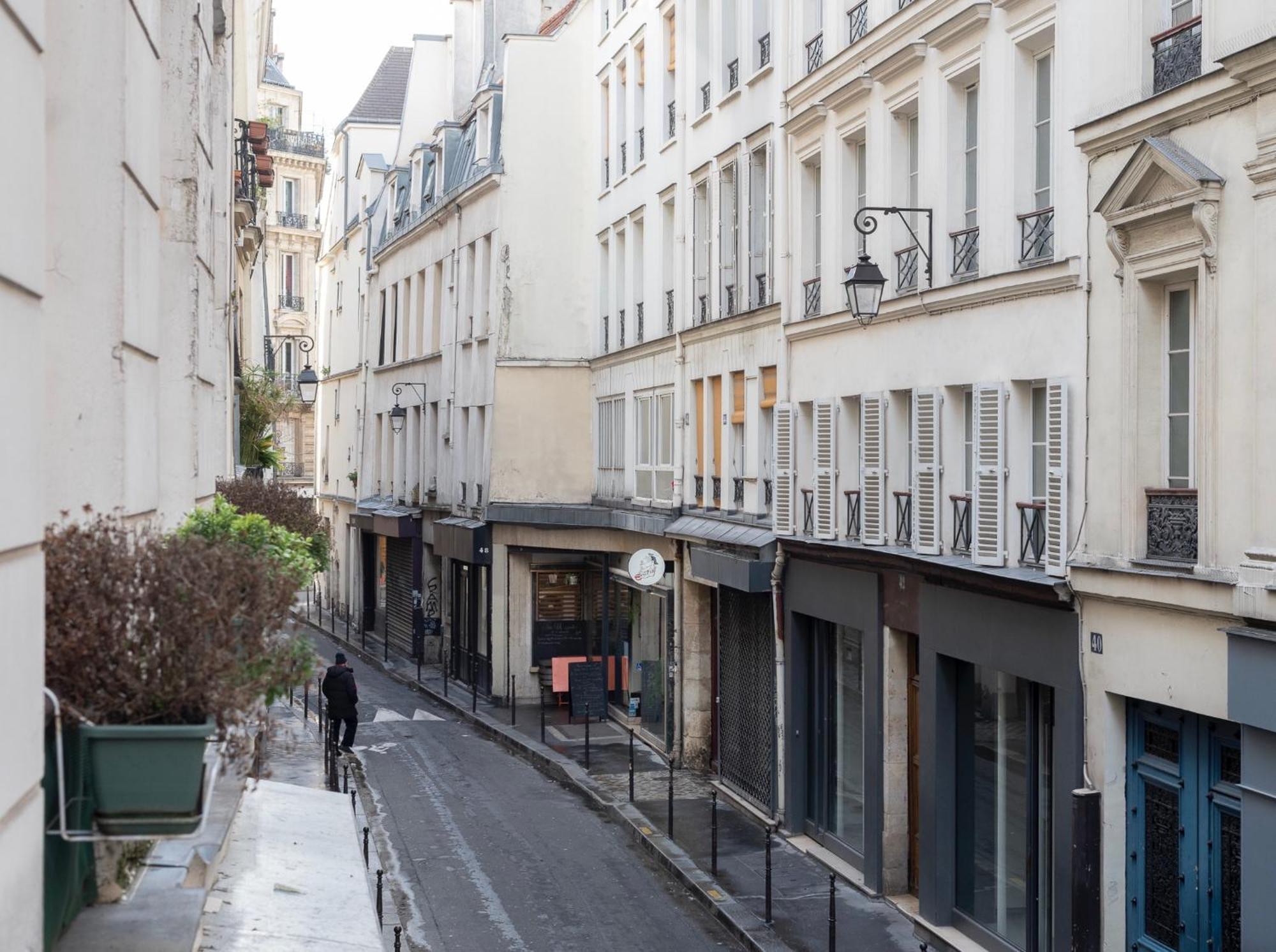 Havre Moderne Pres Du Centre Pompidou - Le Marais Parijs
